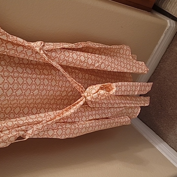 NWOT geometric patterned tie waist dress 💛 - Picture 10 of 16